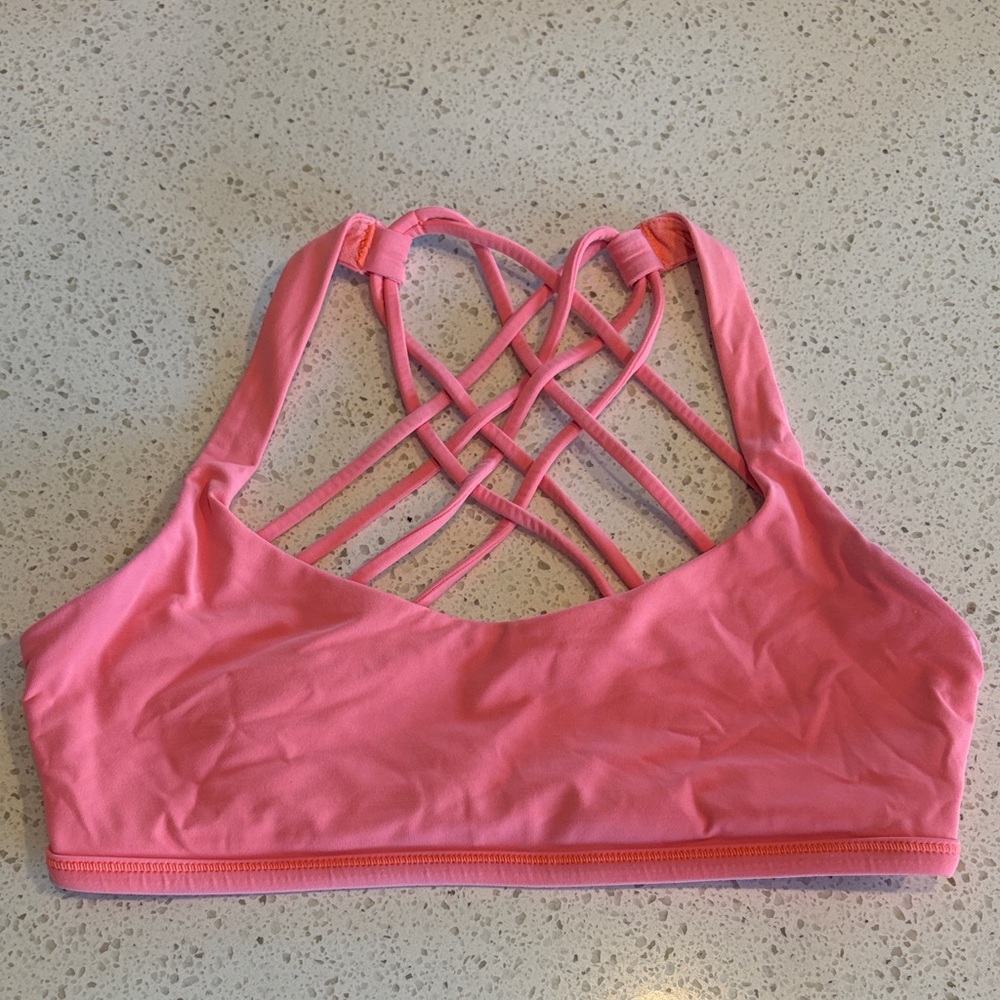 Lululemon sports bra